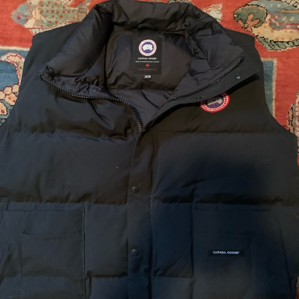 Canada Goose men’s XXL Down Vest